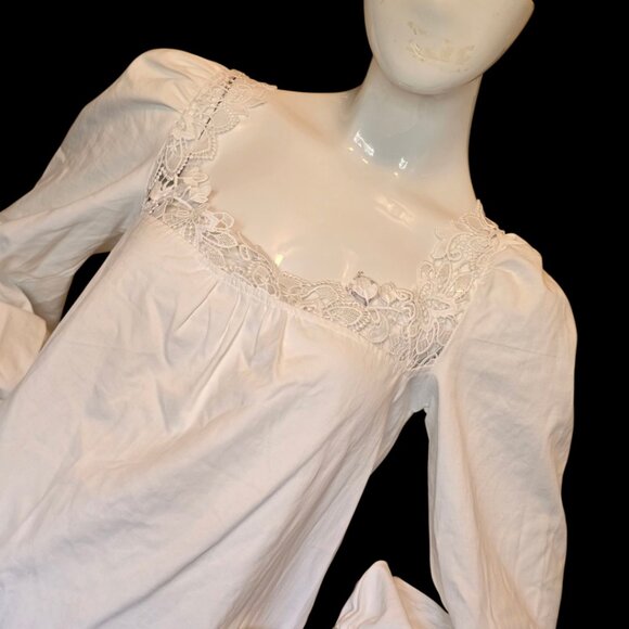 White Cotton FASHION NOVA Ruffled Smock Mini Dress sz XS - Picture 4 of 9